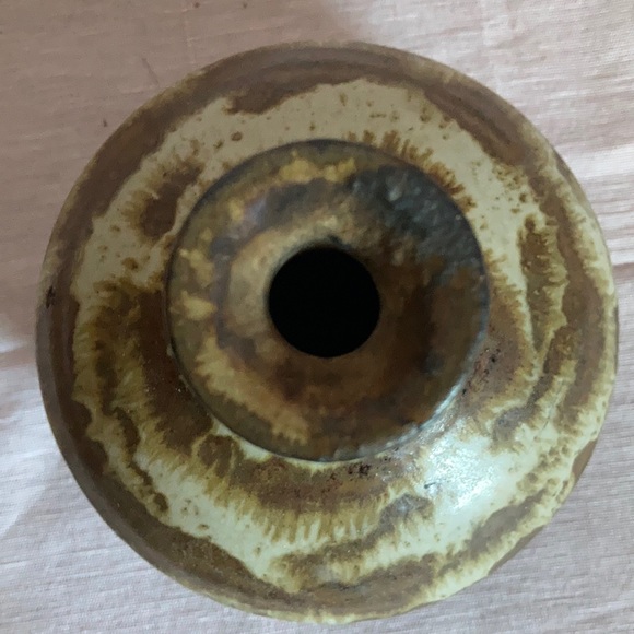 Handmade Clay Vase 🏺 - Picture 3 of 4